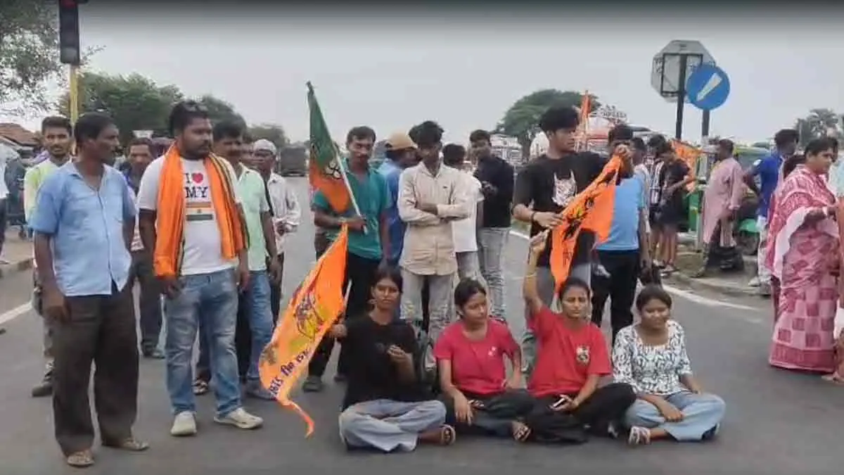 মহিষাদলে ৩‑বছরের শিশুকন্যা যৌন নির্যাতনের অভিযোগে গ্রেফতার — অভিযুক্তকে আটক করা হলে গৃহীত হামলা