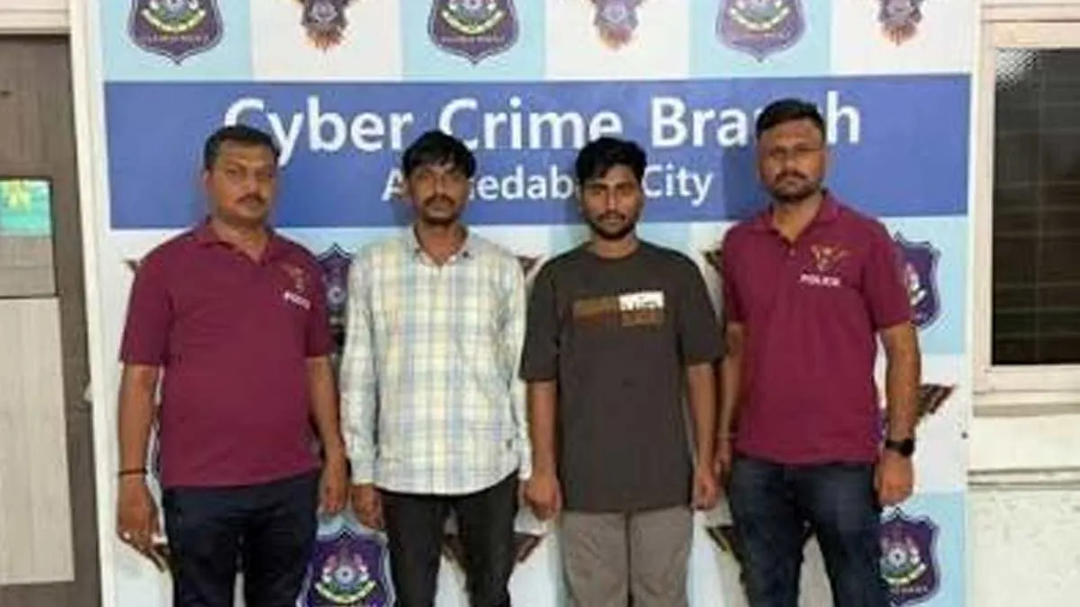 পাস করাতে ৫ লক্ষ! জয়পুরে প্যারামেডিকেল পরীক্ষায় ধরা পড়ল বিশাল টুকলি র‍্যাকেট