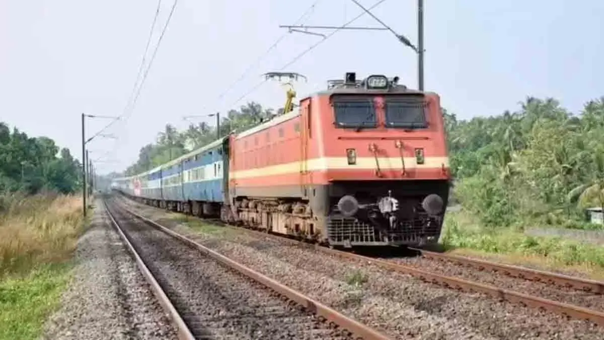 পরীক্ষা ছাড়া রেলে চাকরির প্রশিক্ষণ নিন, চলছে ২,০০৮টি পদে নিয়োগ প্রক্রিয়া
