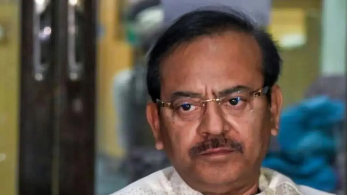 ** হাজিরা শেষ, বিধাননগর দক্ষিণ থানা থেকে বেরিয়ে এলেন প্রাক্তন ক্রীড়ামন্ত্রী অরূপ বিশ্বাস