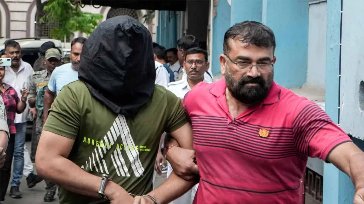** জঙ্গিদের সঙ্গে হাত মিলিয়ে মন্দির উড়ানোর পরিকল্পনা! NIA‑র জালে ধরা পড়ল রংমিস্ত্রি সুহেল