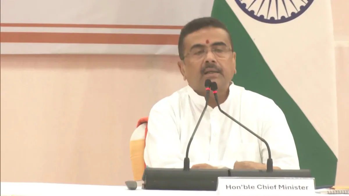 ** প্রধানমন্ত্রী আবাসে ১ লক্ষ বাড়ি, একাধিক গবেষণাগার – মুখ্যমন্ত্রীর সুখবর
