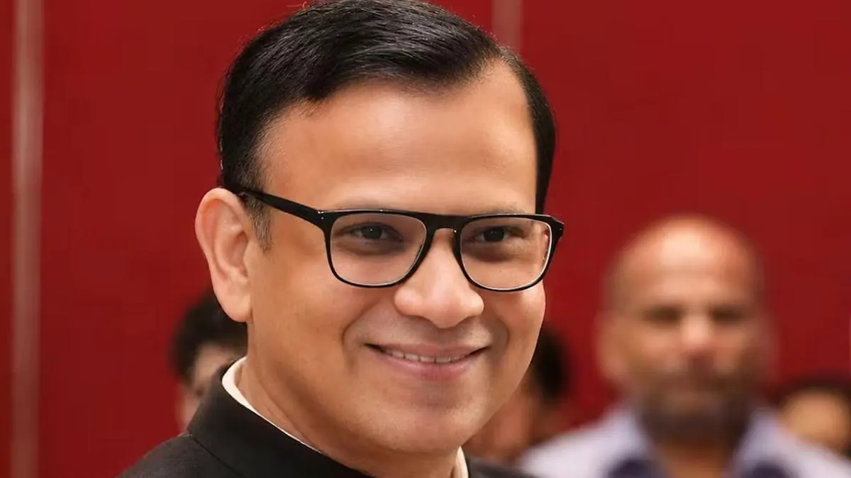 ** বড়সড় রদবদল প্রশাসনে! এবার রাজধানীর নিরাপত্তার দায়িত্বে এলেন প্রাক্তন স্পাই