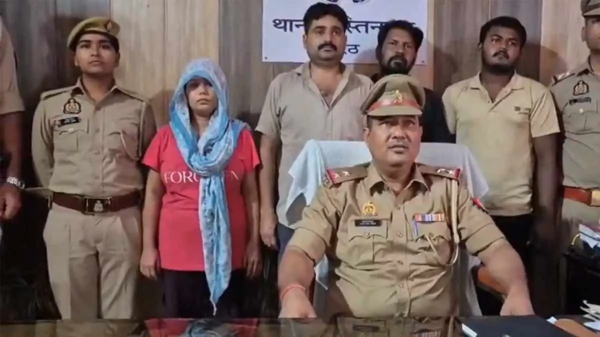 ** স্বামীকে হত্যা করতে কেনা হয়েছিল বিষাক্ত সাপ! অবৈধ সম্পর্কের জটিল ষড়যন্ত্র উন্মোচন