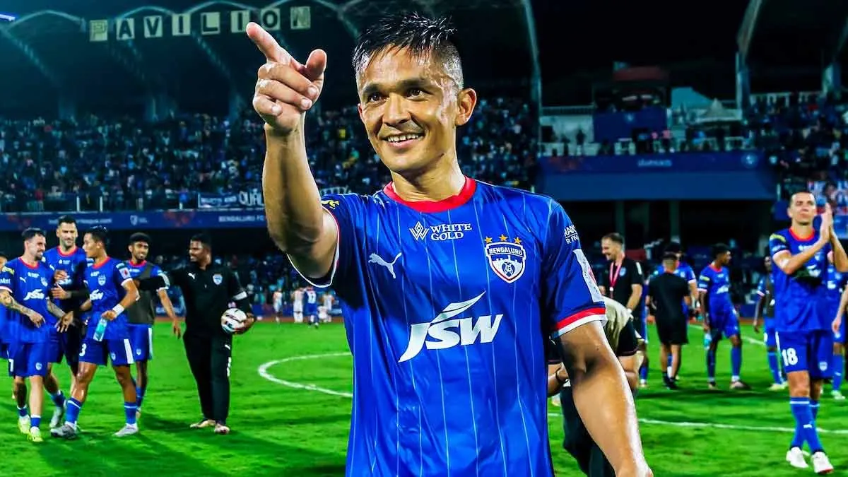 ** সুনীল ছেত্রী আবারও বেঙ্গালুরু এফসির সঙ্গে চুক্তি বাড়ালেন