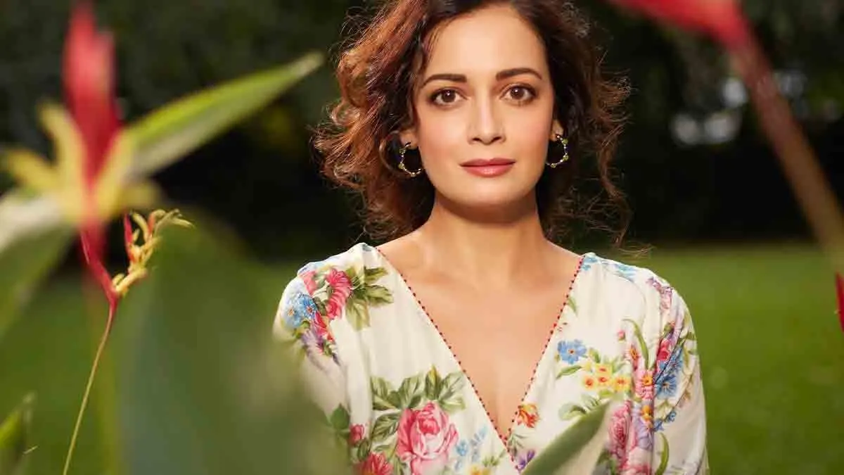 ** দিয়া মির্জার ঝলমলে ত্বকের গোপন রহস্য: ৪৪‑বছরে জানালেন তার সোজা পদ্ধতি