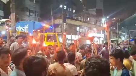 বাংলাদেশে হিন্দু ছাত্রদের প্রতিবাদ