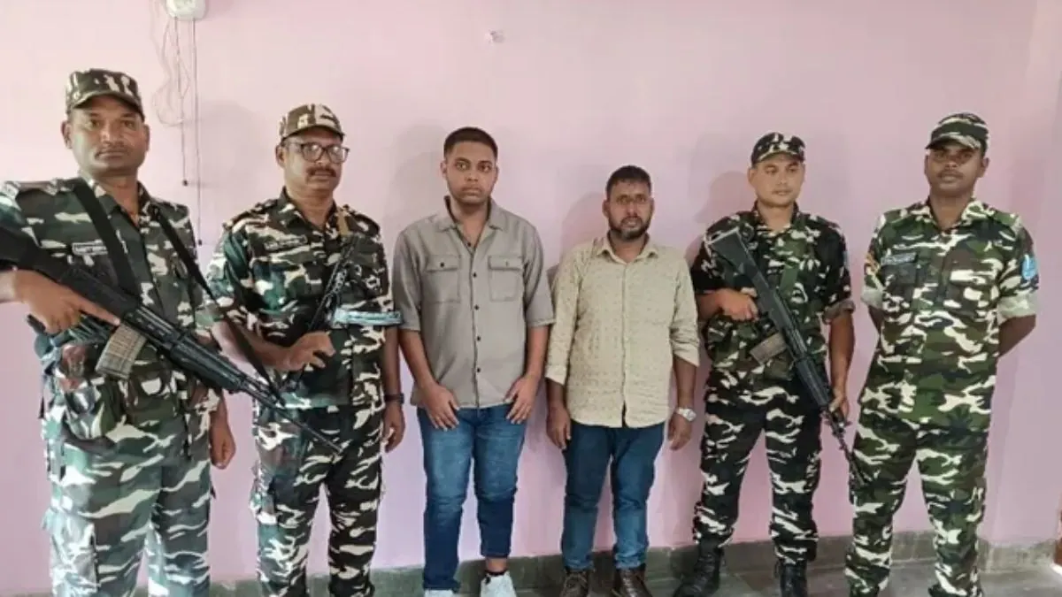 নেপাল সীমান্ত দিয়ে অনুপ্রবেশের চেষ্টা! SSB এর হাতে পাকড়াও ২ বাংলাদেশি