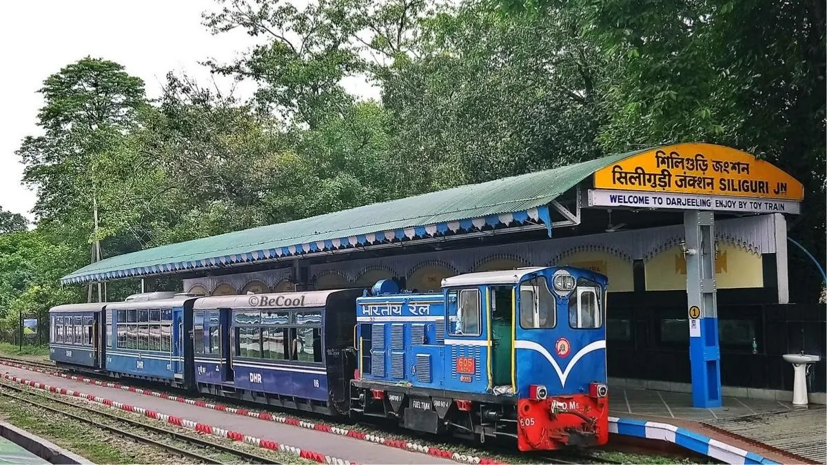আরও শক্তিশালী শিলিগুড়ি করিডোর! মালদা থেকে নিউ জলপাইগুড়ি পর্যন্ত চতুর্থ রেললাইনের অনুমোদন মোদী সরকারের