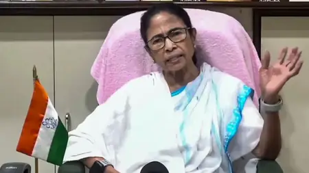 “দাঙ্গা”য় উসকানির অভিযোগে মমতার বিরুদ্ধে এফআইআর দায়ের