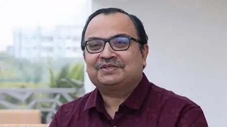 বাঘিনীর ছাতার তলা থেকে বেরিয়ে আজ ব্যাঙের ছাতার তলায়! তৃণমূলের বিদ্রোহীদের কুনাল‑কাটে তীব্র চর্চা