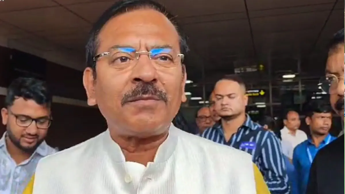 ডিম ছোড়ার ভয়ে গা ঢাকা! আইনজীবীর চেম্বারে আশ্রয় অরূপের