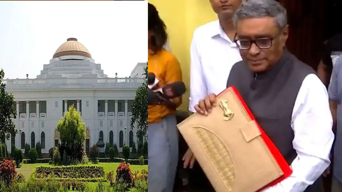 বাজেটের নথি হাতে বিধানসভায় পৌঁছোলেন অর্থমন্ত্রী স্বপন দাশগুপ্ত