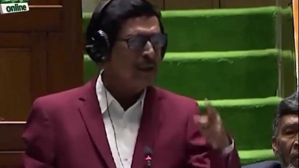 বাংলাদেশে রামের মূর্তি নির্মাণ নিয়ে উত্তেজনা