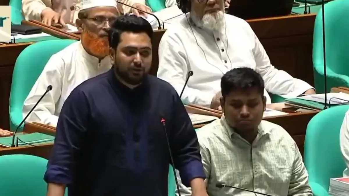 পূর্ব বঙ্গের অর্থে গড়ে উঠছে কলকাতা — এনসিপি নেতার তীক্ষ্ণ মন্তব্য