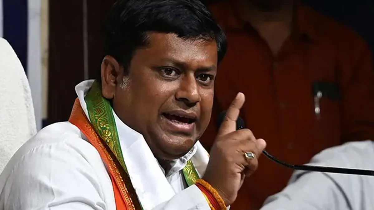 ‘গুলি ছুঁড়লে দুষ্কৃতীদের জন্য মোয়া নয়’, সুকান্তর‑এর তীব্র মন্তব্য বারুইপুর এনকাউন্টারকে ঘিরে রায় পেল