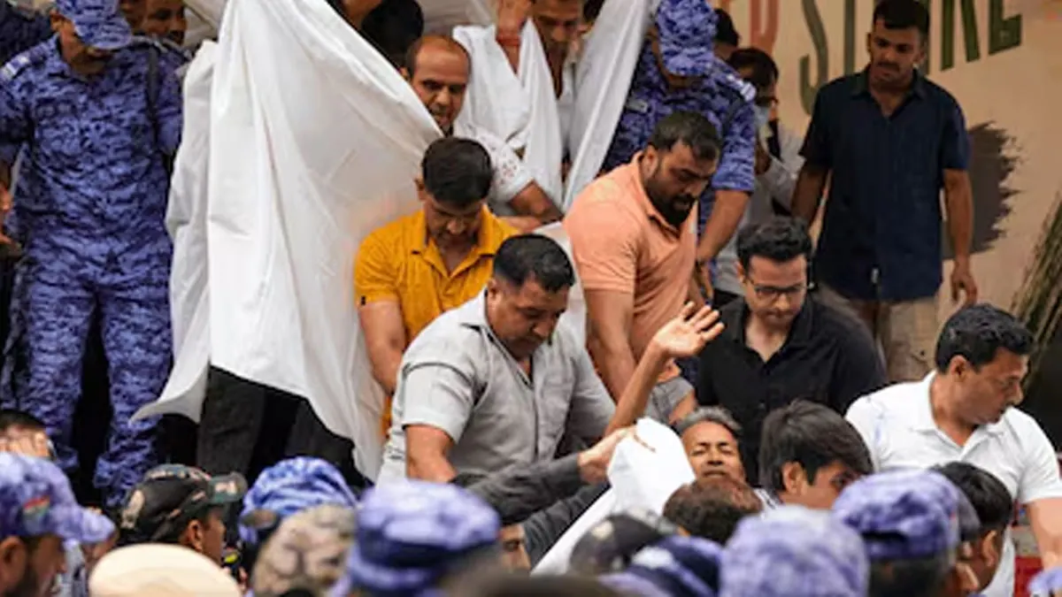সোনম ওয়াংচুককে হাসপাতালে নেওয়া হলো