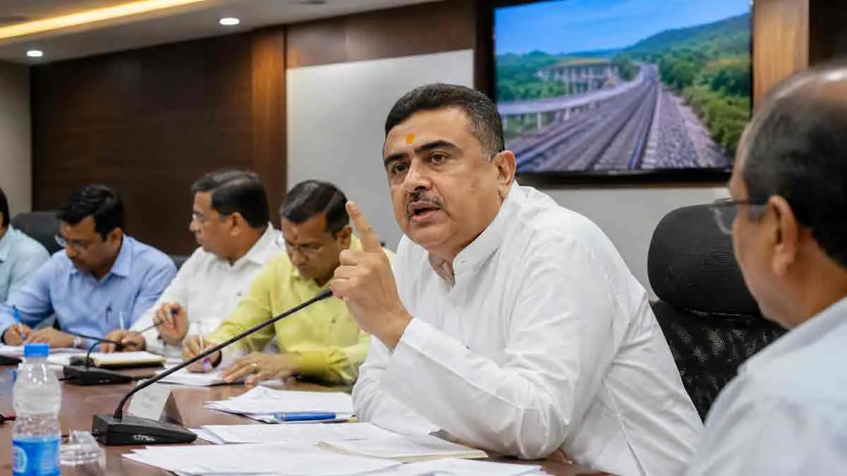 ৫৫ হাজার কোটি টাকার কেন্দ্রীয় প্রকল্পে গতি আনতে শুভেন্দুর কঠোর নির্দেশ