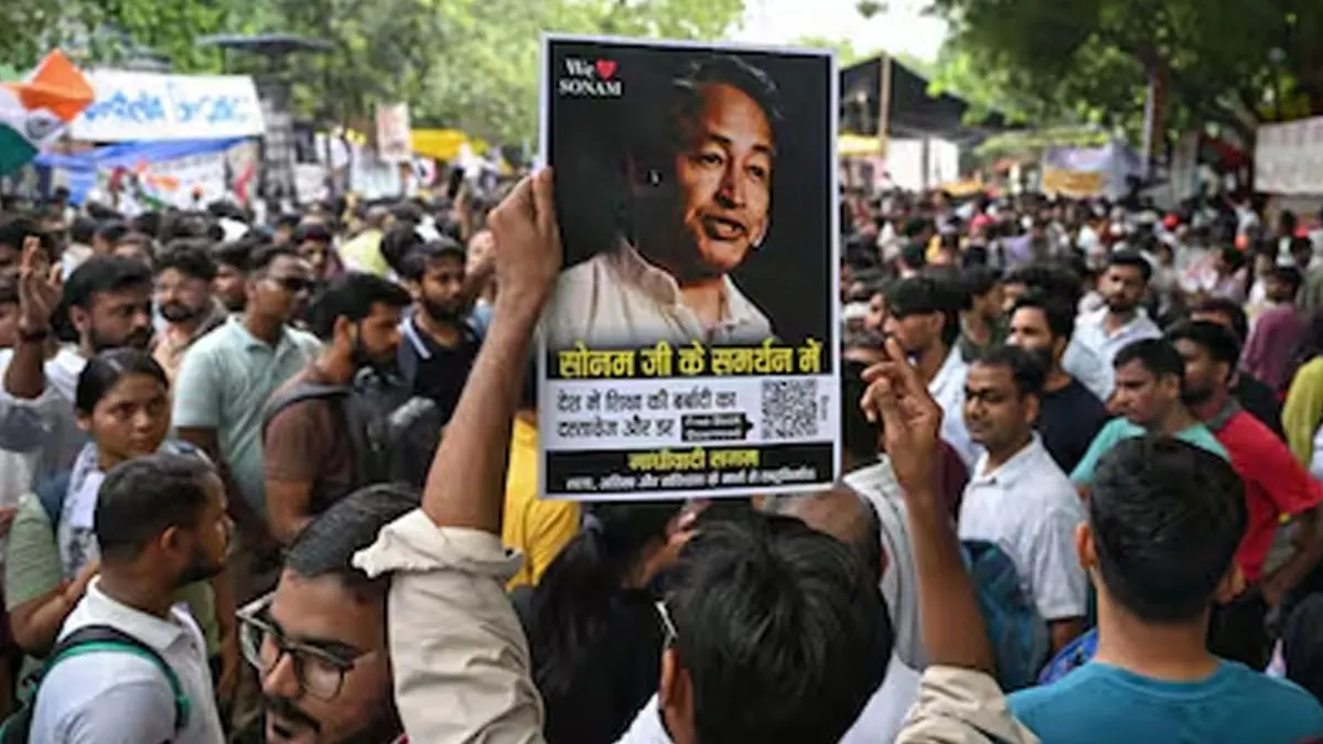 ‘জট কাটার’ আশা! সোনম ওয়াংচুকের সঙ্গে বৈঠকের পর আজ ফের আলোচনায় কেন্দ্র