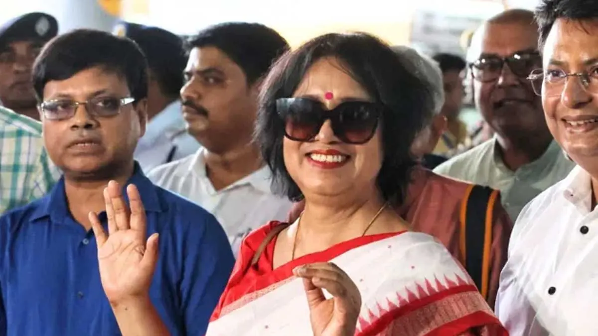 তসলিমা নাসরিনের উন্মাদ আহ্বান – দক্ষিণ এশিয়া জুড়ে ইউনিফর্ম সিভিল কোড চালু হোক