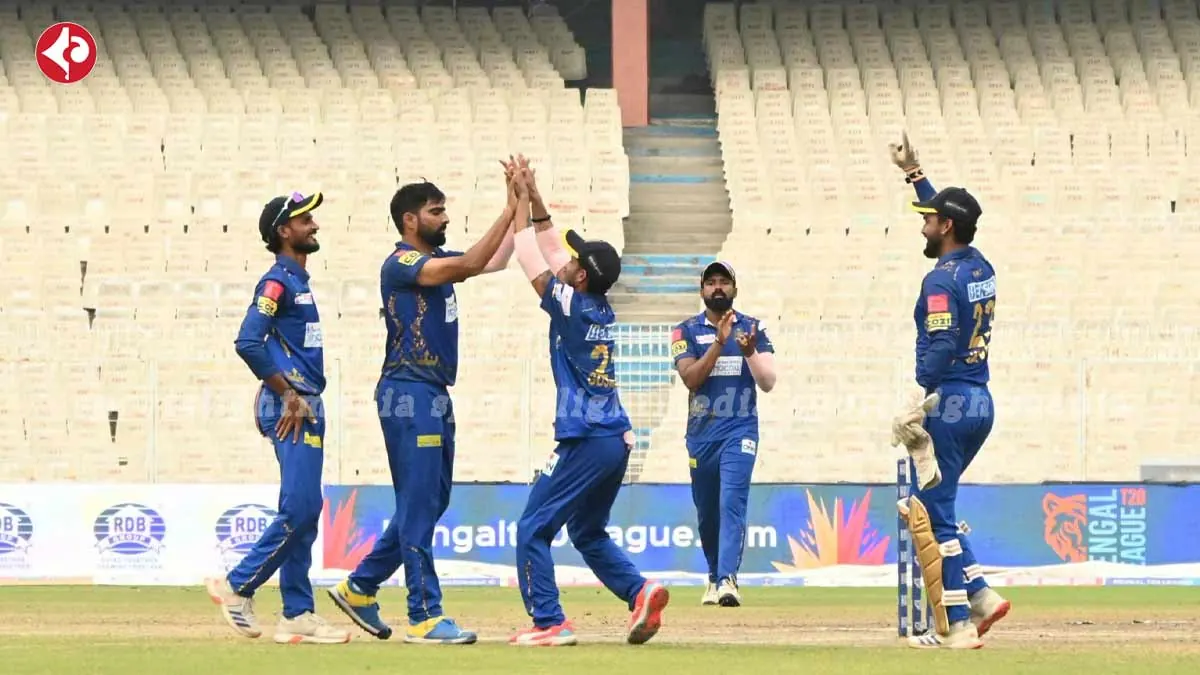 কলকাতাকে হারিয়ে শীর্ষে রাঢ় টাইগার্স