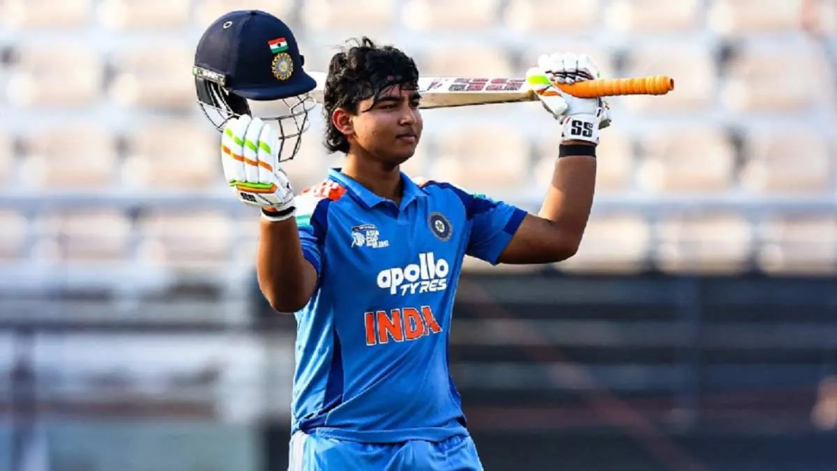 আয়ারল্যান্ডে হারের পর দলে বদলের ইঙ্গিত, অভিষেক হবে বৈভবের?