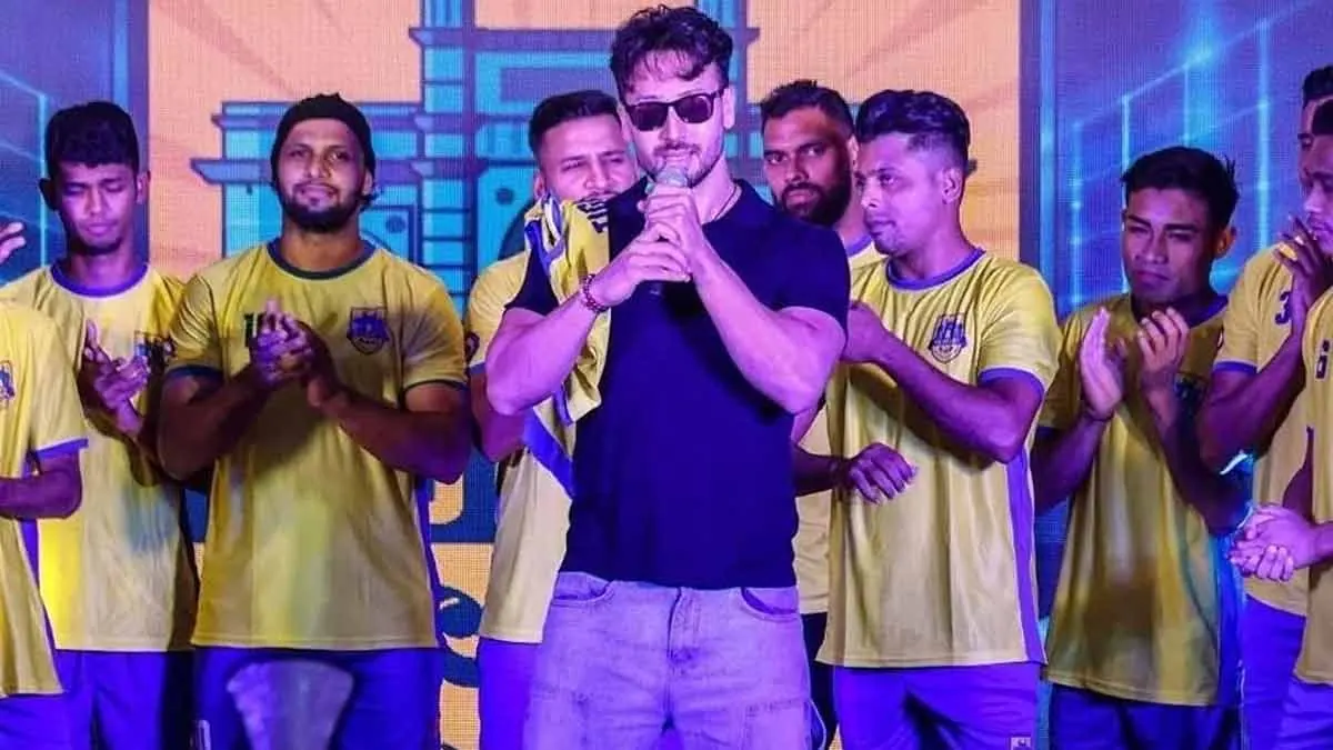 ডুরান্ড কাপে টাইগার শ্রফের দল মুম্বে এফসির অভিষেক
