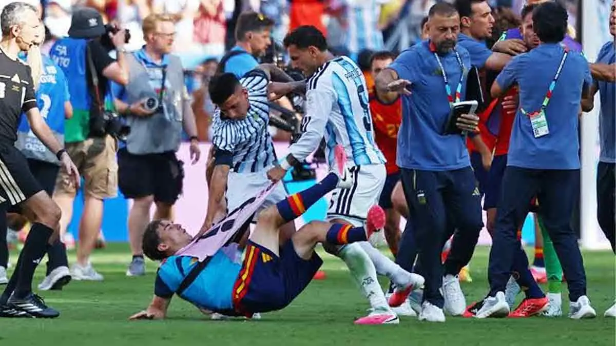 World Cup‑এ নীল‑সাদা দলের তাণ্ডব, FIFA‑এর তীব্র তদন্ত