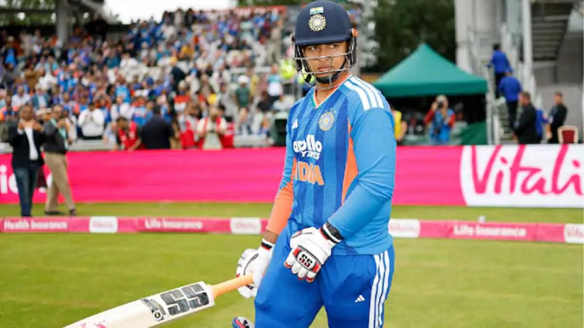 ভারতের বৈভবের ঝড়ে উড়ে গেল জিম্বাবোয়ে