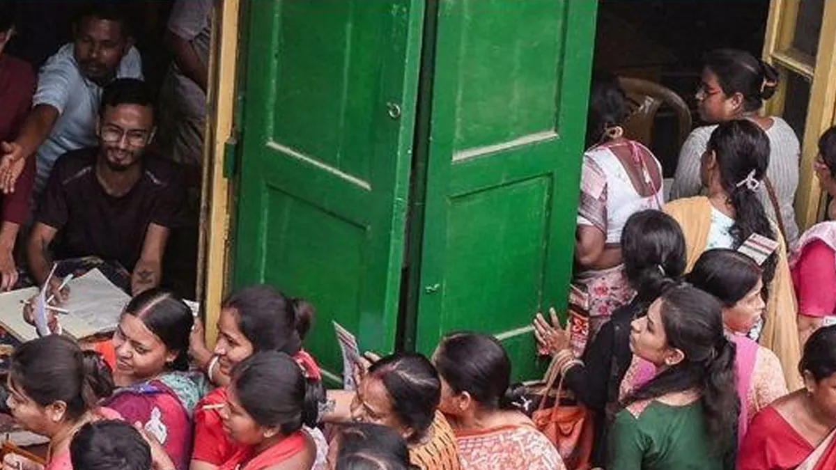 অন্নপূর্ণা যোজনার টাকা মেলেনি, রণক্ষেত্র হলদিয়া: জাতীয় সড়ক অবরোধ, উত্তাল ব্লক অফিস
