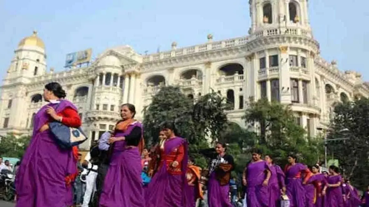 আশাকর্মী ও অঙ্গনওয়াড়িদের জন্য সুখবর, মোটা অঙ্কে বাড়ল মাসিক পারিশ্রমিক