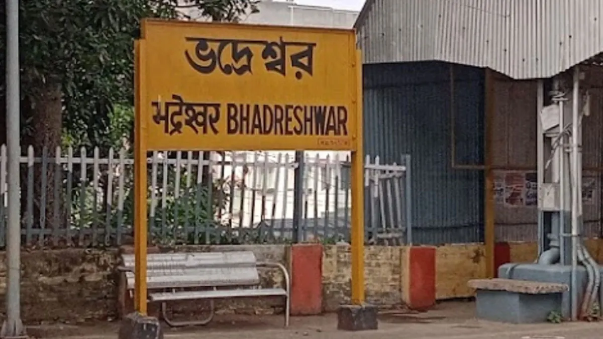 ভদ্রেশ্বরের কাছে মালগাড়ির ইঞ্জিন বেলাইন, হাওড়া‑বর্ধমান মেন লাইনে বিশাল ব্যাঘাত