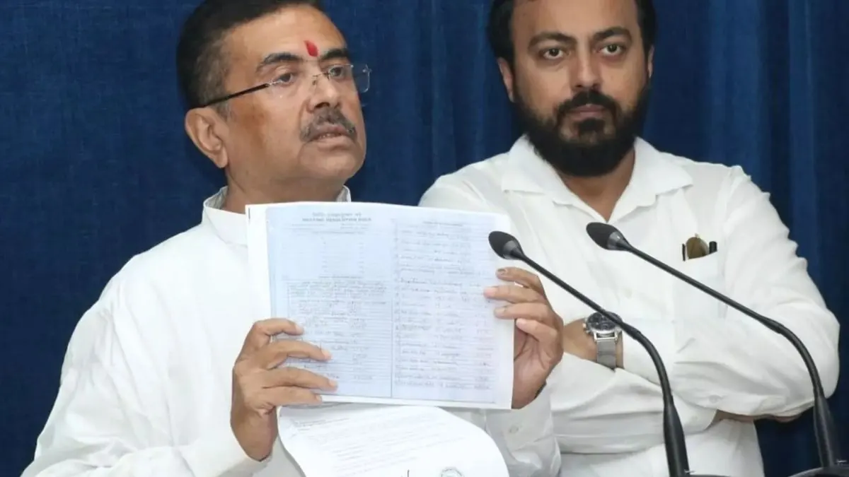 নেতাজিকে নিয়ে সোশ্যাল মিডিয়ায় অপপ্রচার চলবে না, হুঁশিয়ারি শুভেন্দুর; আইনি পদক্ষেপের হুঁশিয়ারি