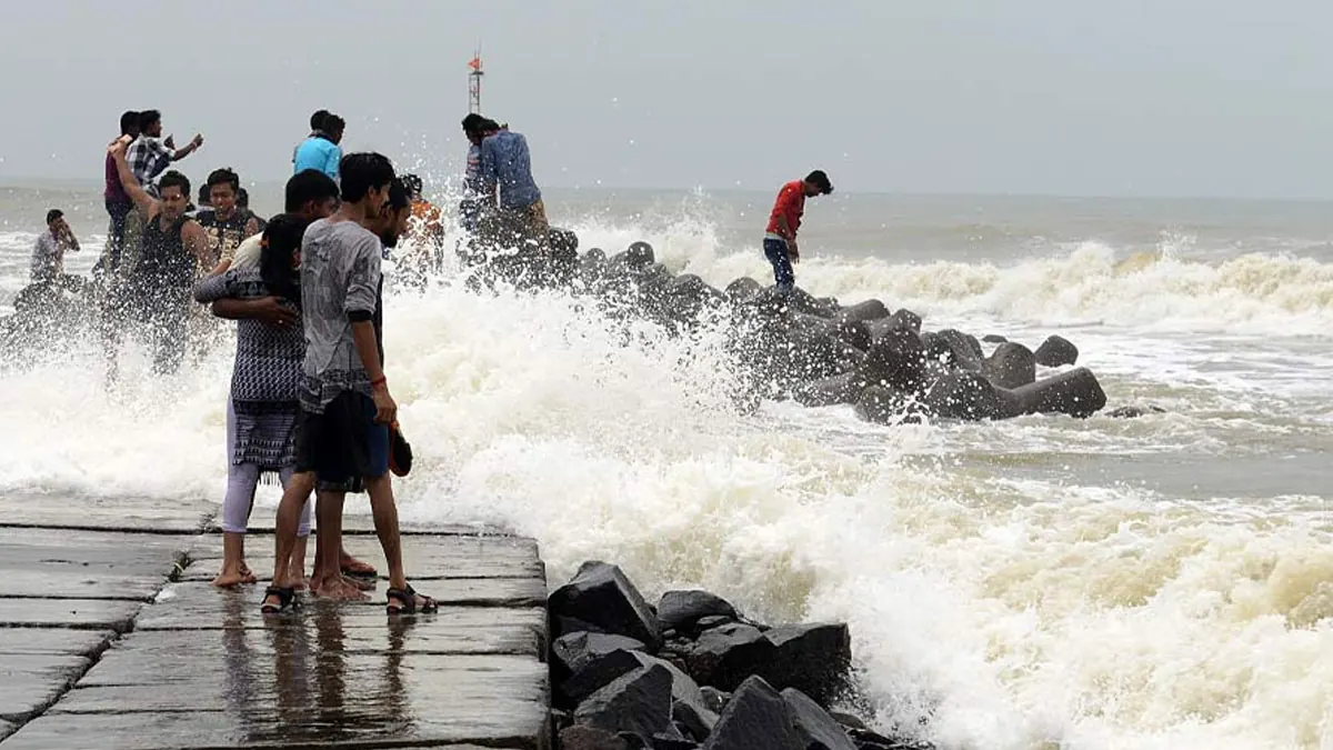 উইকএন্ডে দিঘা‑মন্দারমনি গমনকারী পর্যটকদের সাবধান, সমুদ্রে নামা যাবে না